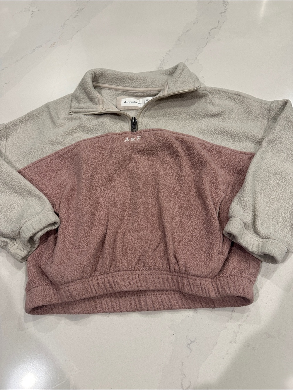 Abercrombie Kids cream and pink pull over fleece girls size 5/6